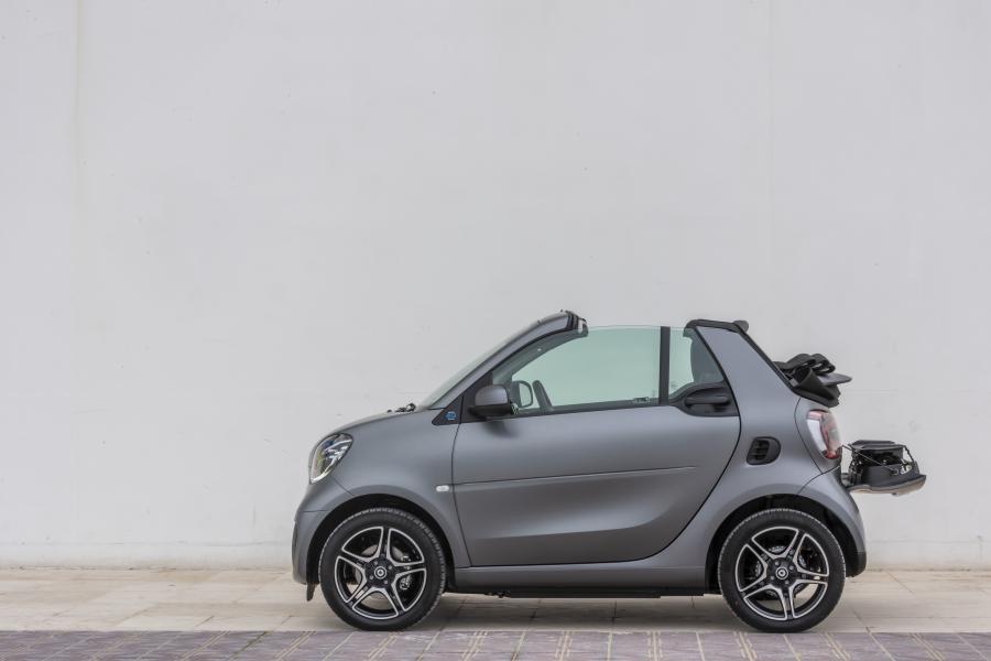  Smart EQ ForTwo Pulse Cabrio (A453) 2020 года  (WW) (фото 11 из 42)